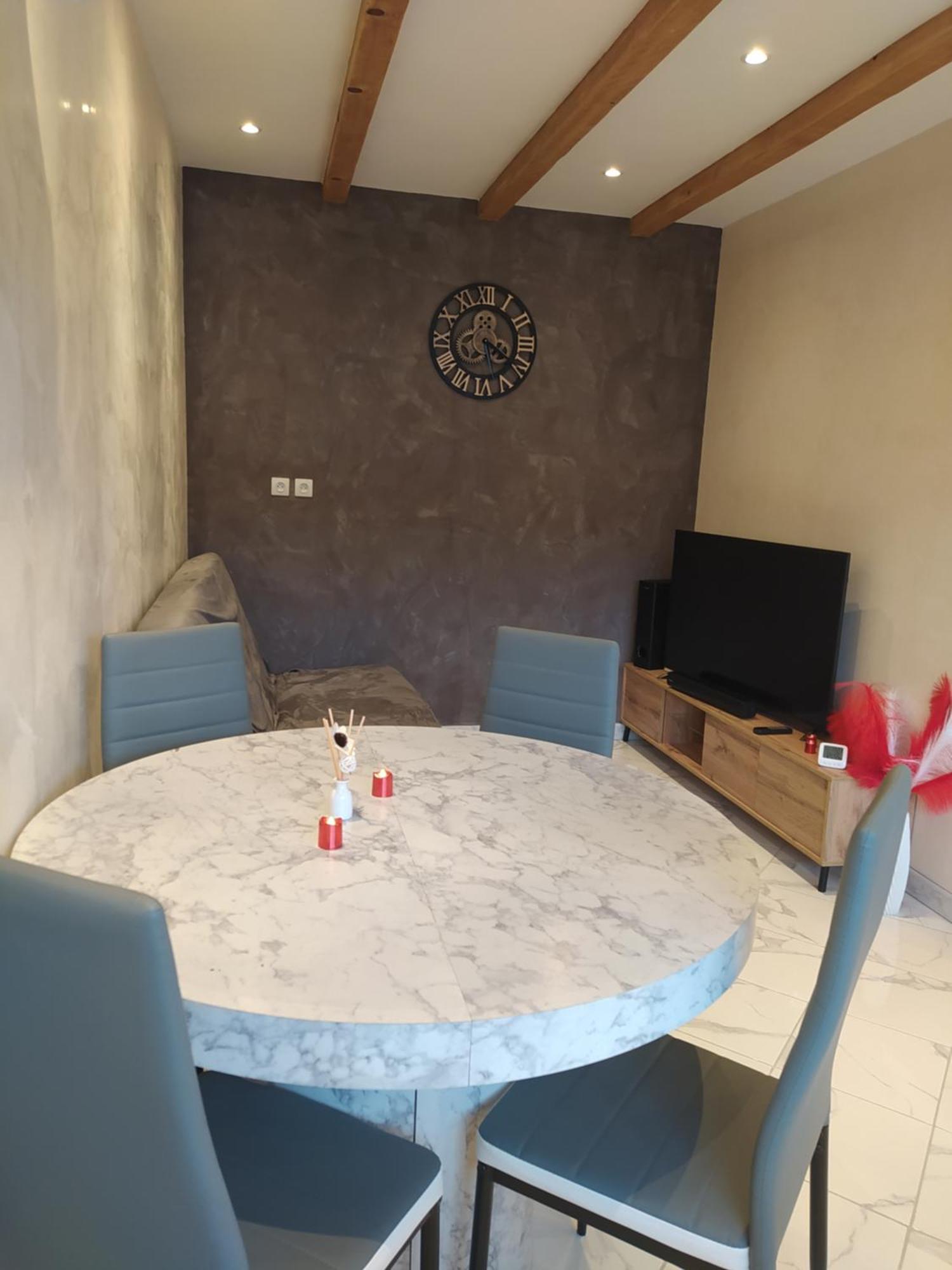 Studio Cosy Avec Terrasse Et Jacuzzi A Disposition De Mai A Aout Rians  Dış mekan fotoğraf