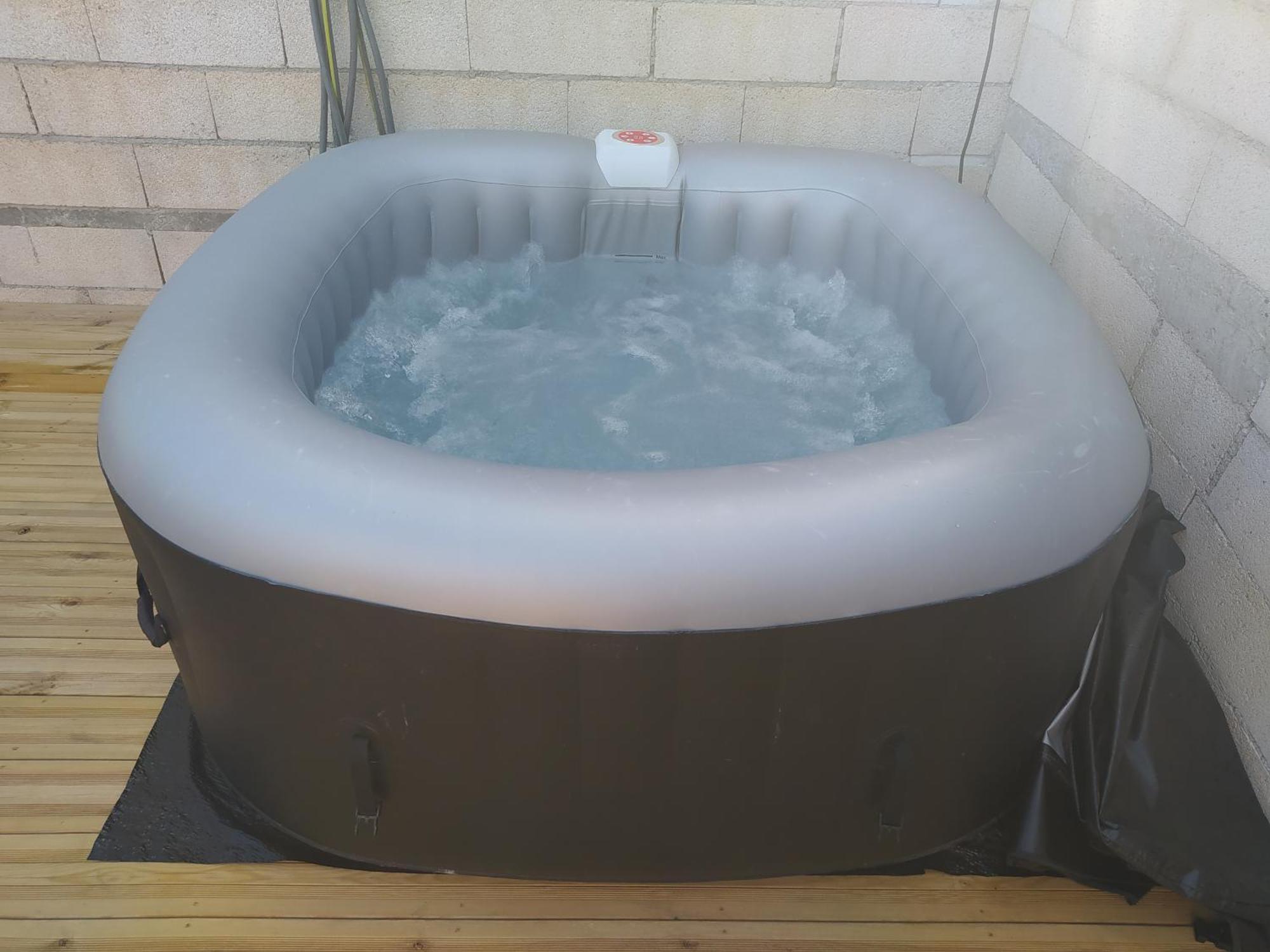 Studio Cosy Avec Terrasse Et Jacuzzi A Disposition De Mai A Aout Rians  Dış mekan fotoğraf