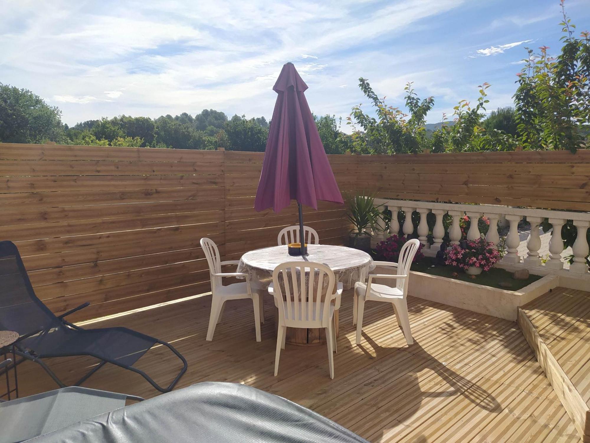 Studio Cosy Avec Terrasse Et Jacuzzi A Disposition De Mai A Aout Rians  Dış mekan fotoğraf